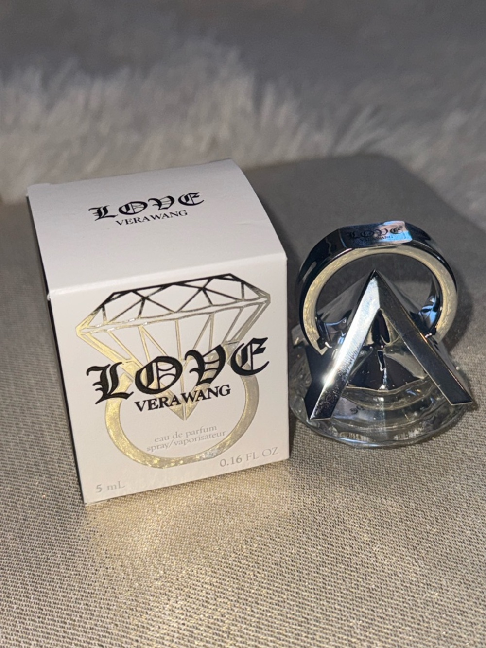 Vera Wang Love Mini Perfume 5ml 0.16 fl. Oz. New